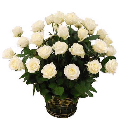Фото товара 35 белых роз в корзине у Львові