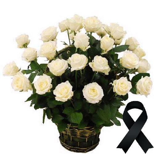 Фото товара 36 белых роз в корзине у Львові